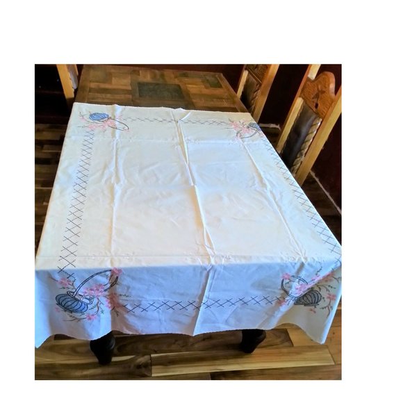 Vintage Embroidered Flowers in Basket Floral Tablecloth 53" x 68" - Picture 2 of 4
